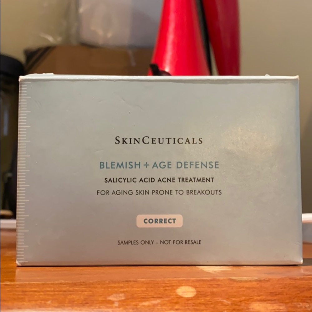 blemish + age defense sample pack